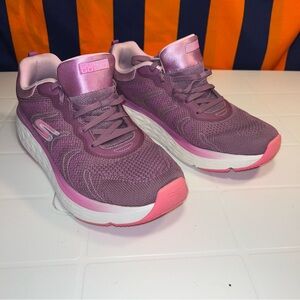 Skechers Max Cushioning Delta Women's Running Shoes size 10 purple pink